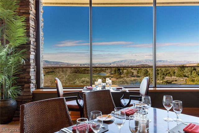 17 Winding Road, Henderson, NV 89052