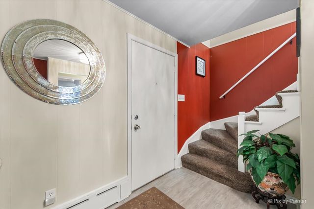 823 Manor Court, Joliet, IL 60436