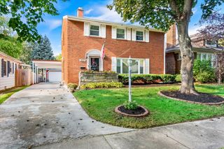 823 Manor Court, Joliet, IL 60436