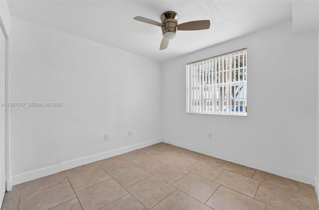 2841 N Oakland Forest Drive 110, Oakland Park, FL 33309