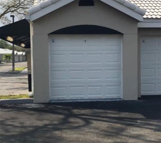 2841 N Oakland Forest Drive 110, Oakland Park, FL 33309
