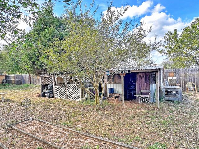 2307 Crystal Drive, Athens, TX 75751