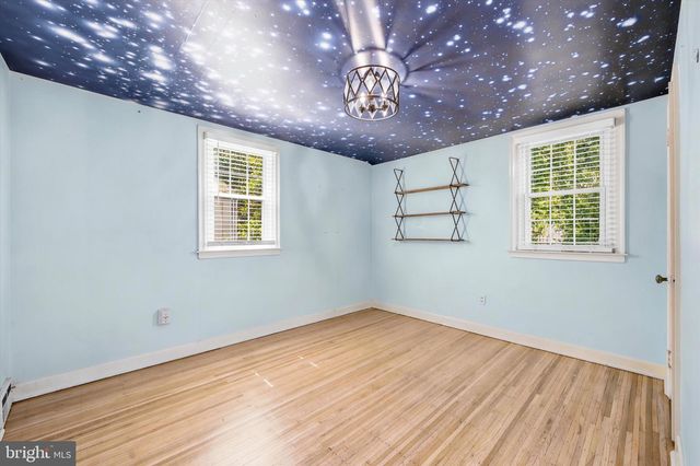 2135 ARMSTRONG AVE, Morton, PA 19070