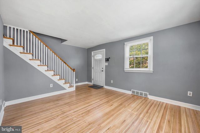 2135 ARMSTRONG AVE, Morton, PA 19070