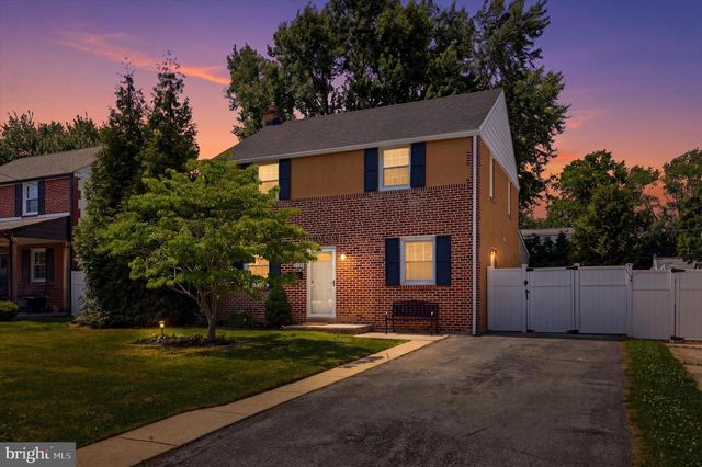 2135 ARMSTRONG AVE, Morton, PA 19070