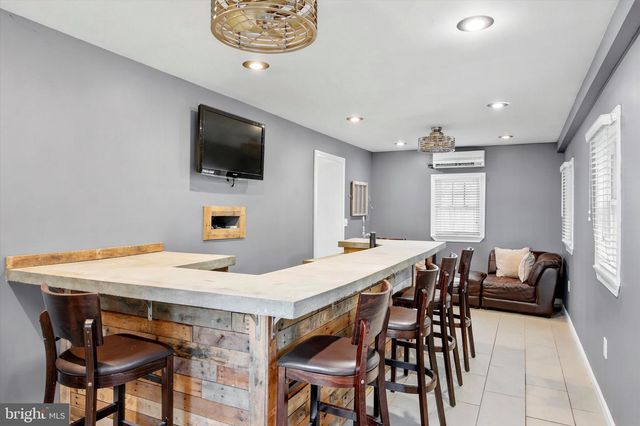 2135 ARMSTRONG AVE, Morton, PA 19070