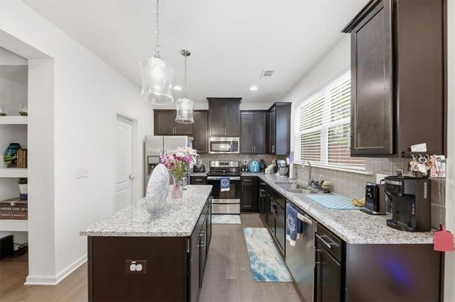 5527 Radford Loop, Fairburn, GA 30213