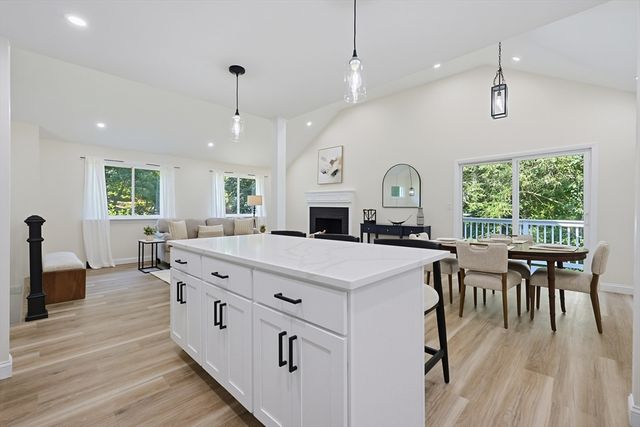 33 Copper Ln, Holliston, MA 01746
