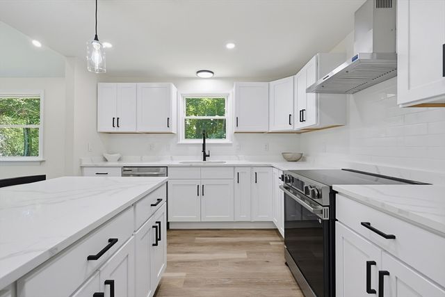 33 Copper Ln, Holliston, MA 01746