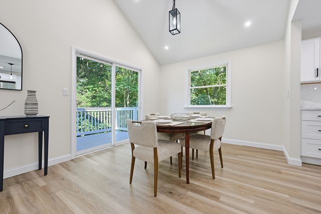 33 Copper Ln, Holliston, MA 01746