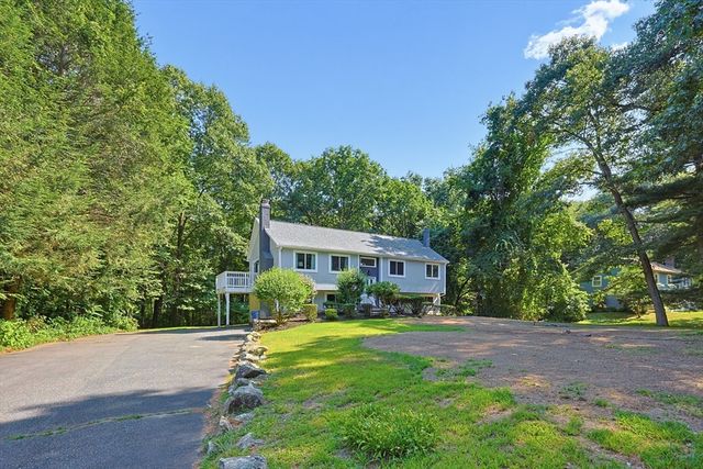 33 Copper Ln, Holliston, MA 01746