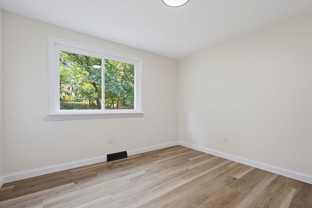 33 Copper Ln, Holliston, MA 01746