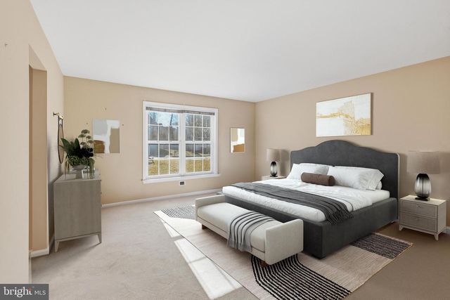 902 CHISWELL DR, Downingtown, PA 19335