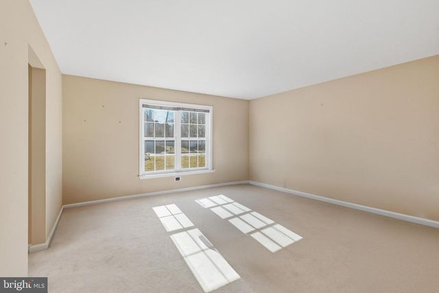 902 CHISWELL DR, Downingtown, PA 19335