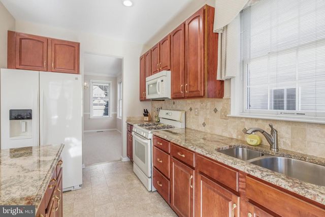 902 CHISWELL DR, Downingtown, PA 19335