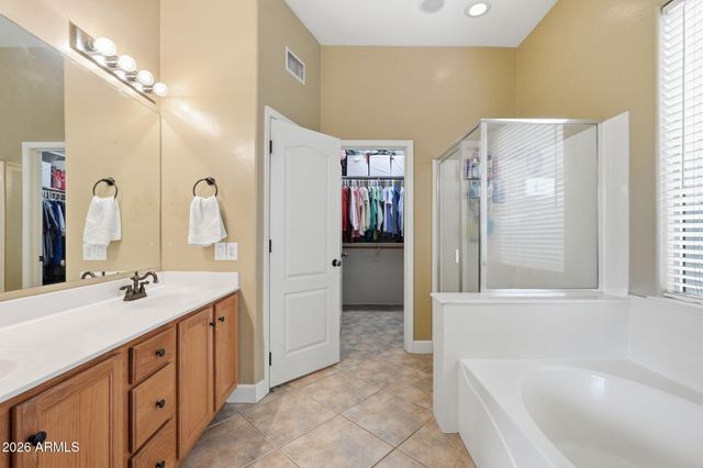 938 E Loma Vista Street, Gilbert, AZ 85295