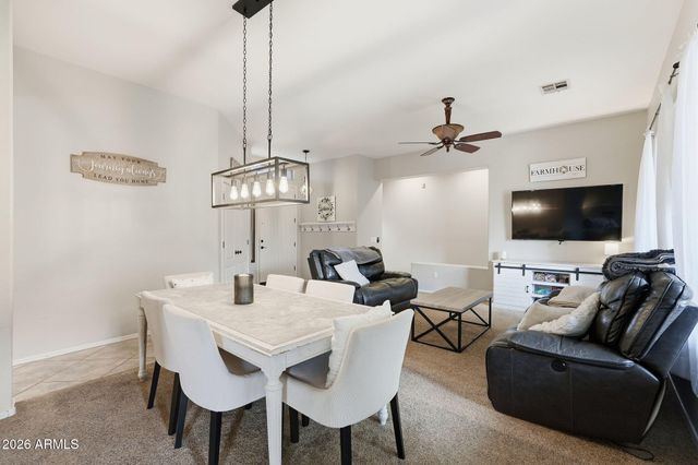 938 E Loma Vista Street, Gilbert, AZ 85295