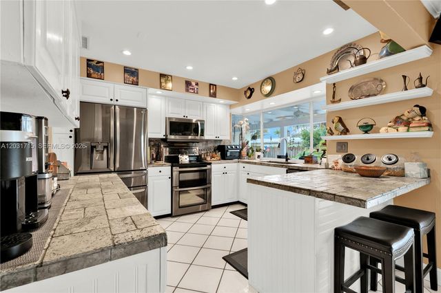 18920 SW 92nd Court, Cutler Bay, FL 33157