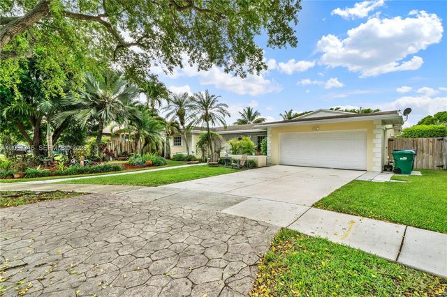 18920 SW 92nd Court, Cutler Bay, FL 33157