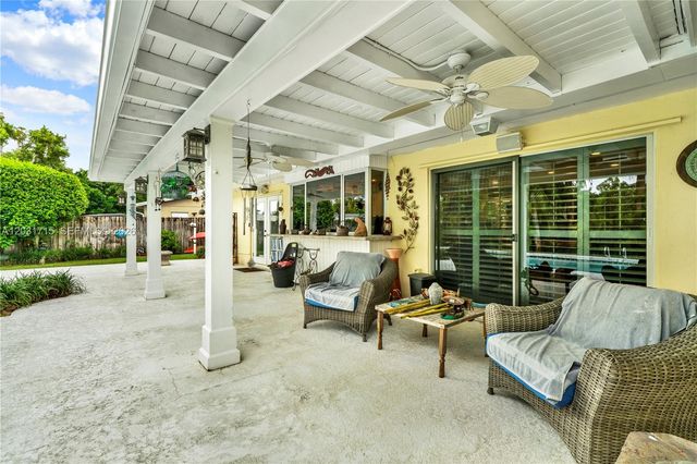 18920 SW 92nd Court, Cutler Bay, FL 33157