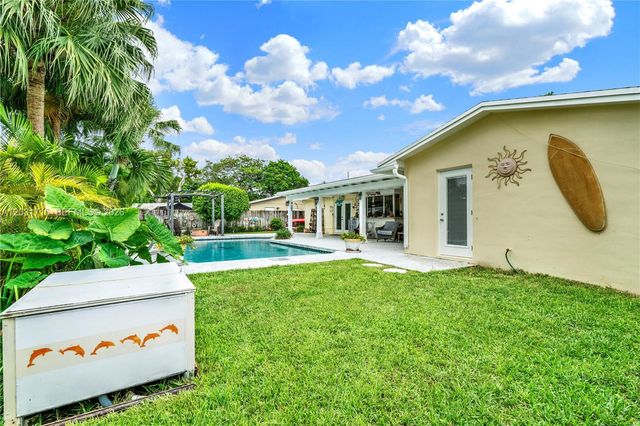 18920 SW 92nd Court, Cutler Bay, FL 33157