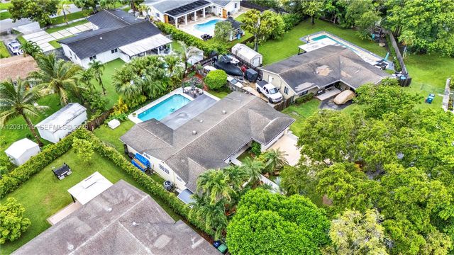 18920 SW 92nd Court, Cutler Bay, FL 33157