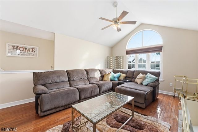 402 Porter Way, Bridgewater Twp., NJ 08807