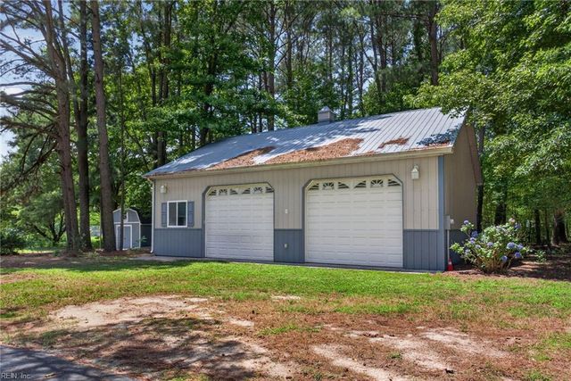 7792 Guinea RD, Hayes, VA 23072