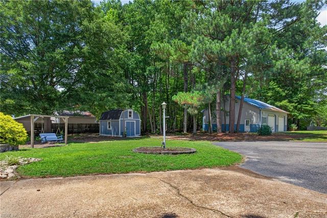 7792 Guinea RD, Hayes, VA 23072