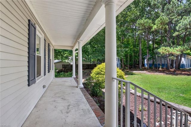 7792 Guinea RD, Hayes, VA 23072
