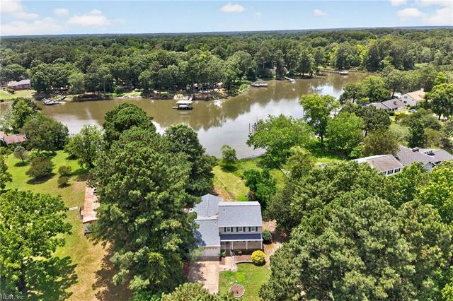 7792 Guinea RD, Hayes, VA 23072