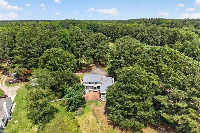 7792 Guinea RD, Hayes, VA 23072