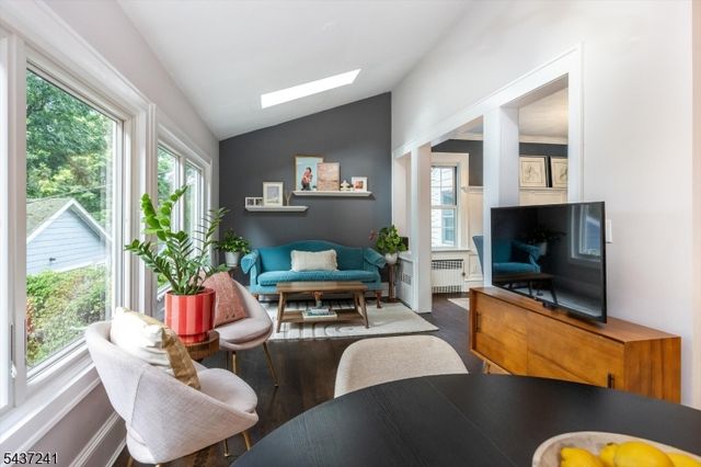 73 Hawthorne Ave, Glen Ridge Boro Twp., NJ 07028