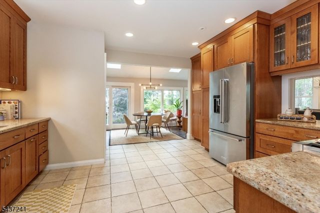 73 Hawthorne Ave, Glen Ridge Boro Twp., NJ 07028