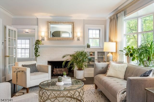 73 Hawthorne Ave, Glen Ridge Boro Twp., NJ 07028