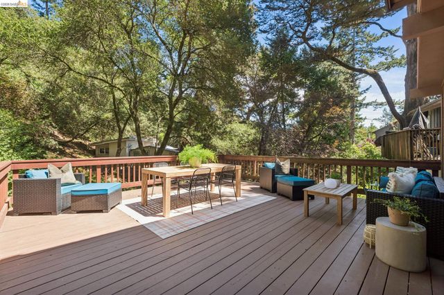 7218 Homewood Dr, Oakland, CA 94611