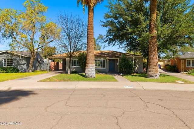 1730 W MULBERRY Drive, Phoenix, AZ 85015