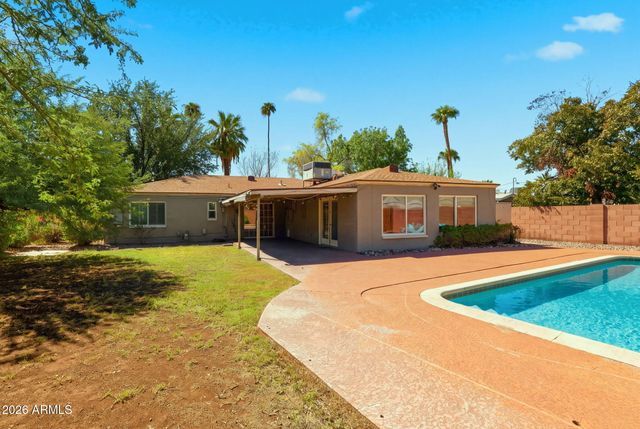1730 W MULBERRY Drive, Phoenix, AZ 85015