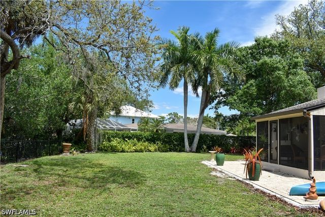 27213 Rio Vista CIR, Bonita Springs, FL 34135