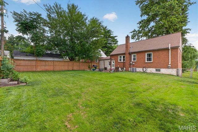 6235 Dexter Drive, St Louis, MO 63123