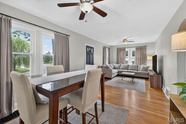 6235 Dexter Drive, St Louis, MO 63123