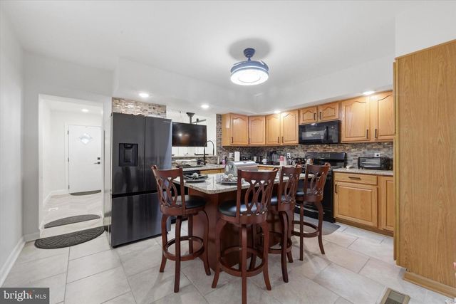 6034 LARCHWOOD AVE, Philadelphia, PA 19143