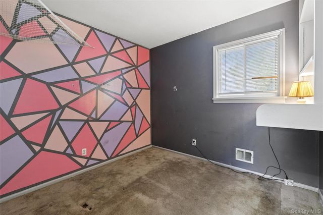 2719 Connecticut Avenue, Medford, NY 11763