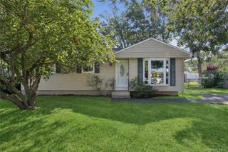 2719 Connecticut Avenue, Medford, NY 11763