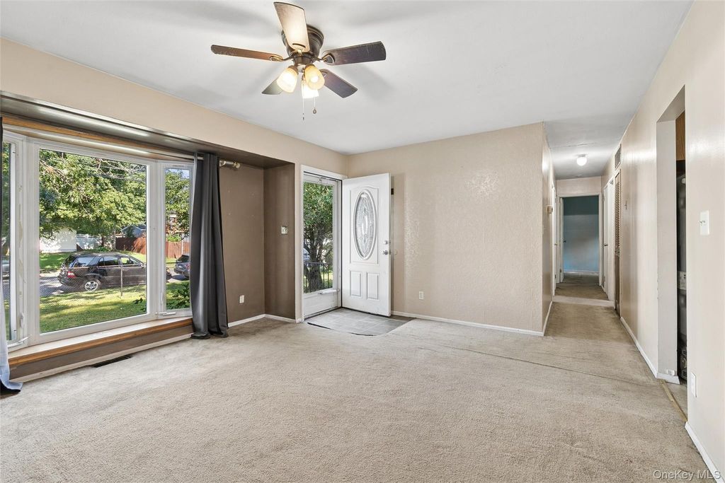 2719 Connecticut Avenue, Medford, NY 11763 — photo 2