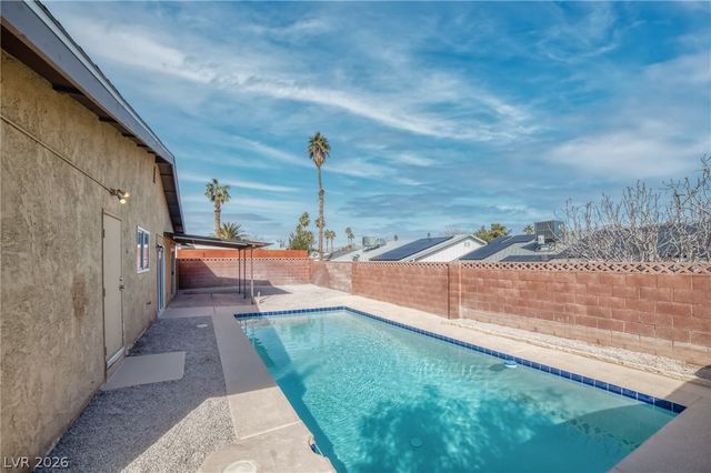 3556 Ruth Drive, Las Vegas, NV 89121