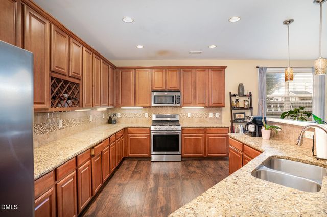 208 Apple Drupe Way, Holly Springs, NC 27540