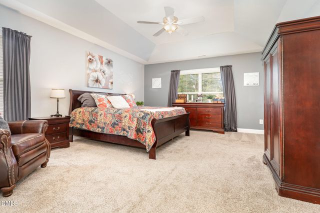 208 Apple Drupe Way, Holly Springs, NC 27540