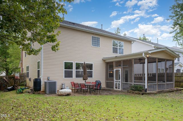 208 Apple Drupe Way, Holly Springs, NC 27540