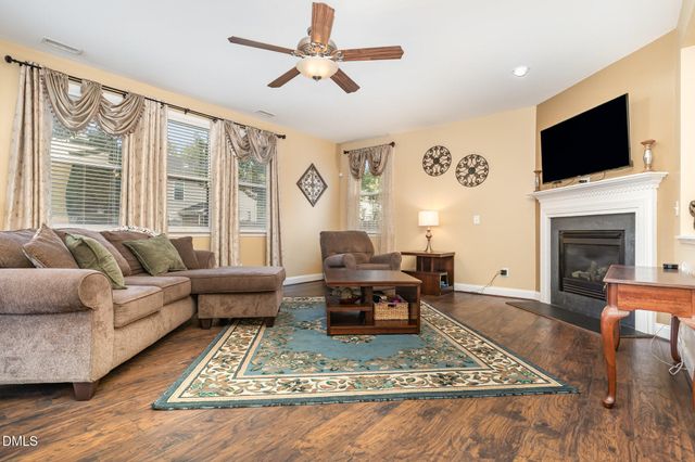 208 Apple Drupe Way, Holly Springs, NC 27540